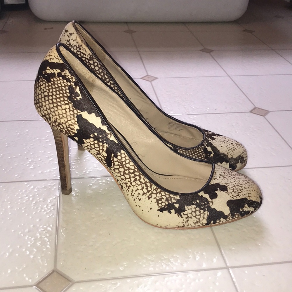 Brand new only worn once! Kenneth Cole NY heels!